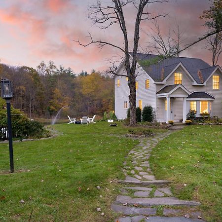 Cortland By Avantstay Charming Heritage Estate W Private Lake Pool Согертис Екстериор снимка